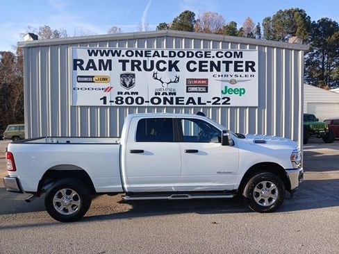 Used 2024 RAM 2500 Big Horn AWD/4WD image 2