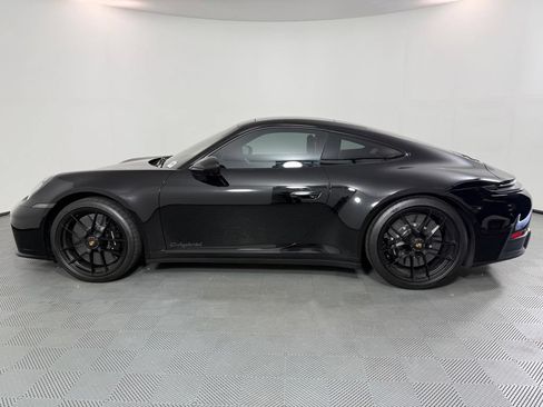 Certified 2025 Porsche 911 Carrera GTS RWD image 2