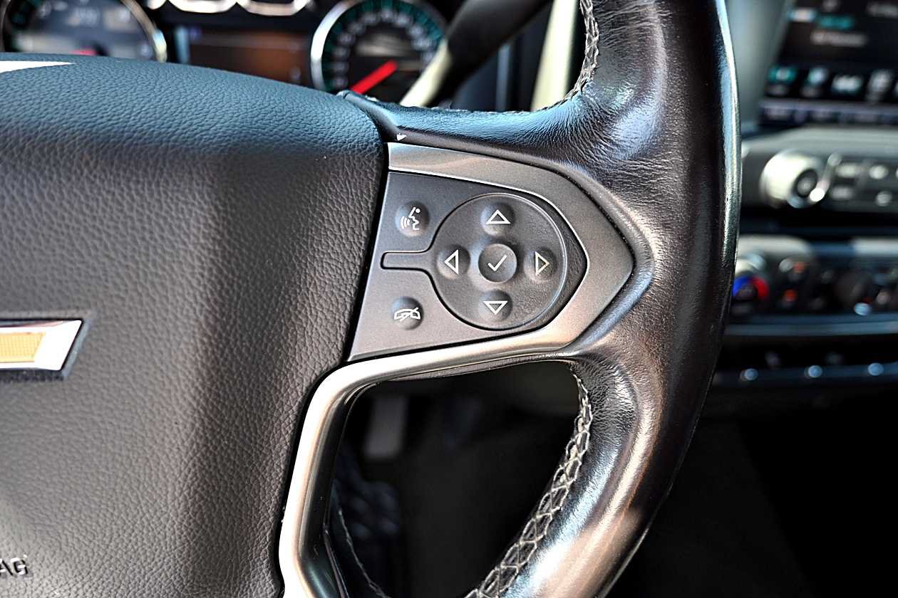 Used 2018 Chevrolet Silverado 1500 LT w/ All Star Edition RWD image 19