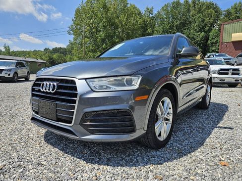 Used 2018 Audi Q3 2.0T Premium w/ Convenience Package AWD/4WD image 4