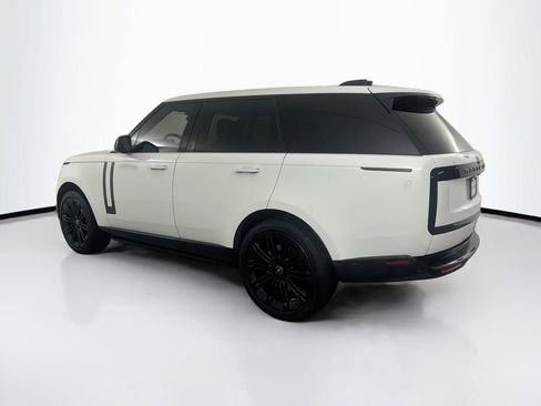 Certified 2023 Land Rover Range Rover SE image 7