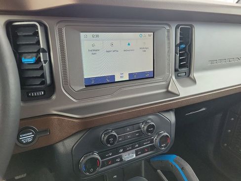 Used 2023 Ford Bronco Outer Banks image 15