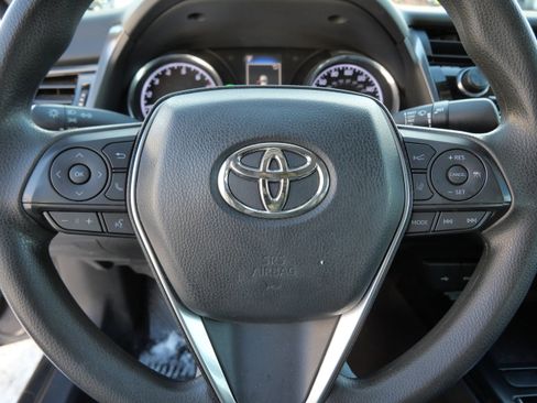 Certified 2020 Toyota Camry LE image 26
