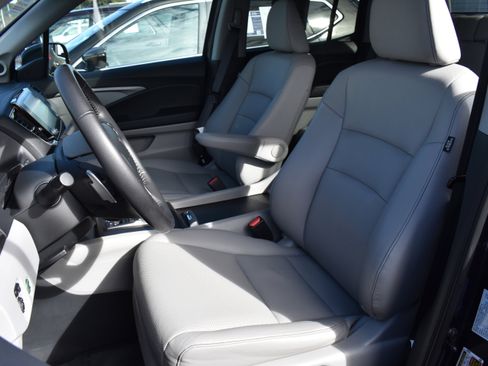 Certified 2023 Honda Ridgeline RTL image 27