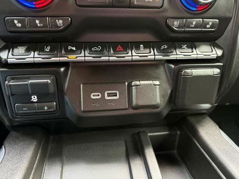 Used 2021 Chevrolet Silverado 2500 High Country image 37