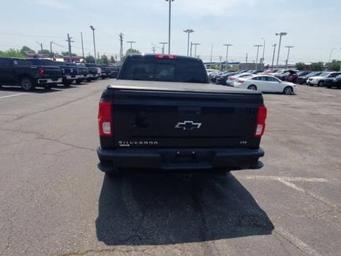 Used 2017 Chevrolet Silverado 1500 LTZ Z71 w/ LTZ Plus Package AWD/4WD image 7