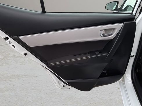 Used 2019 Toyota Corolla LE image 14