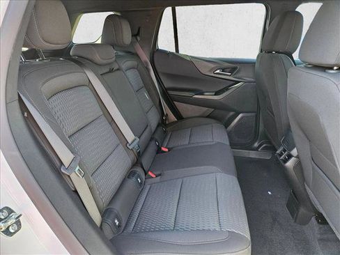 New 2026 Chevrolet Equinox LT image 15