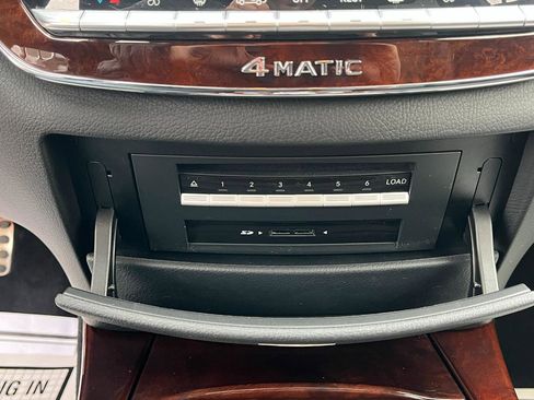 Used 2011 Mercedes-Benz S 550 4MATIC image 61