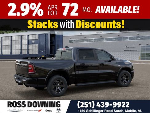 New 2026 RAM 1500 4x4 Crew Cab image 4