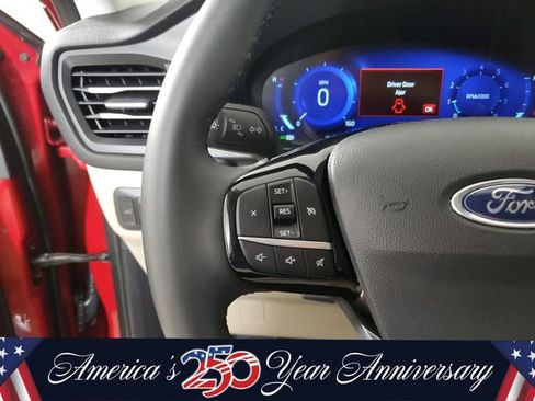 Used 2022 Ford Escape SEL w/ Technology Package FWD image 26