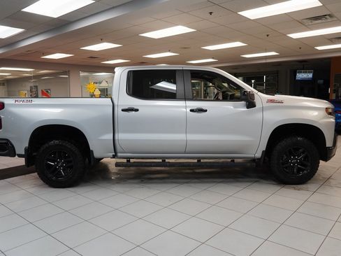 Used 2020 Chevrolet Silverado 1500 LT Trail Boss w/ Bed Protection Package image 12
