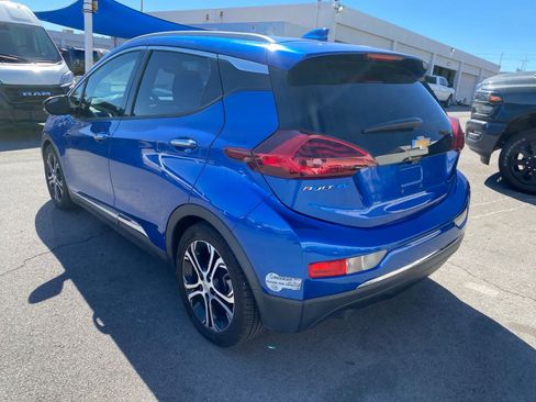 Used 2017 Chevrolet Bolt Premier w/ Driver Confidence II Package FWD image 8