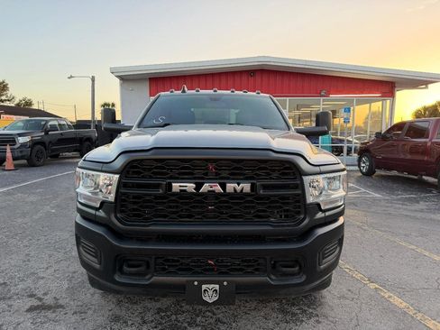 Used 2022 RAM 3500 Tradesman image 2