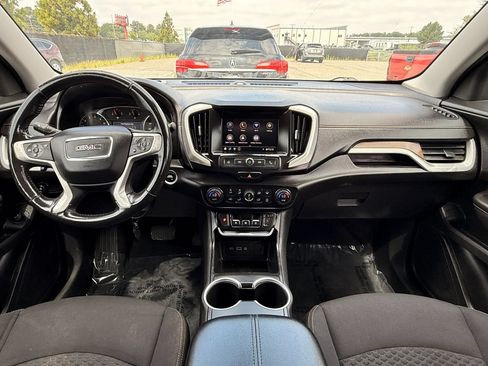 Used 2021 GMC Terrain SLE w/ Driver Convenience Package FWD image 3