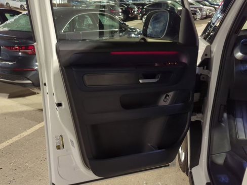 New 2025 Volkswagen ID. Buzz Pro S image 20