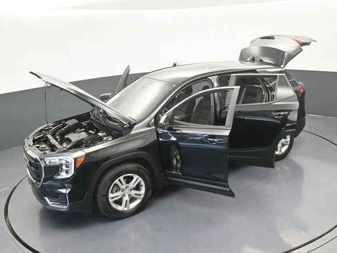 Used 2023 GMC Terrain SLE image 60
