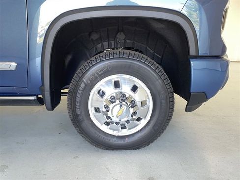 New 2026 Chevrolet Silverado 3500 High Country w/ High Country Premium Package image 14