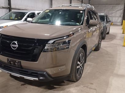 Used 2023 Nissan Pathfinder Platinum w/ Black Appearance Package