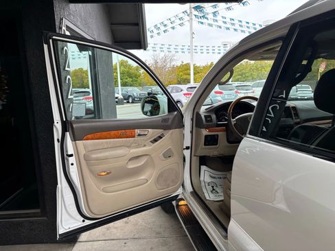 Used 2004 Lexus GX 470 image 10