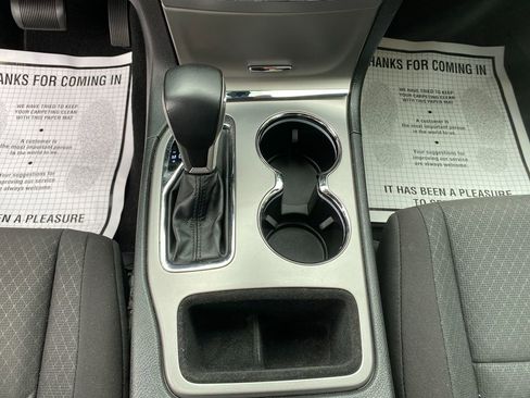 Used 2021 Jeep Grand Cherokee Laredo image 21