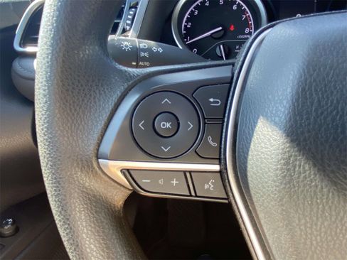 Used 2023 Toyota Camry LE image 19