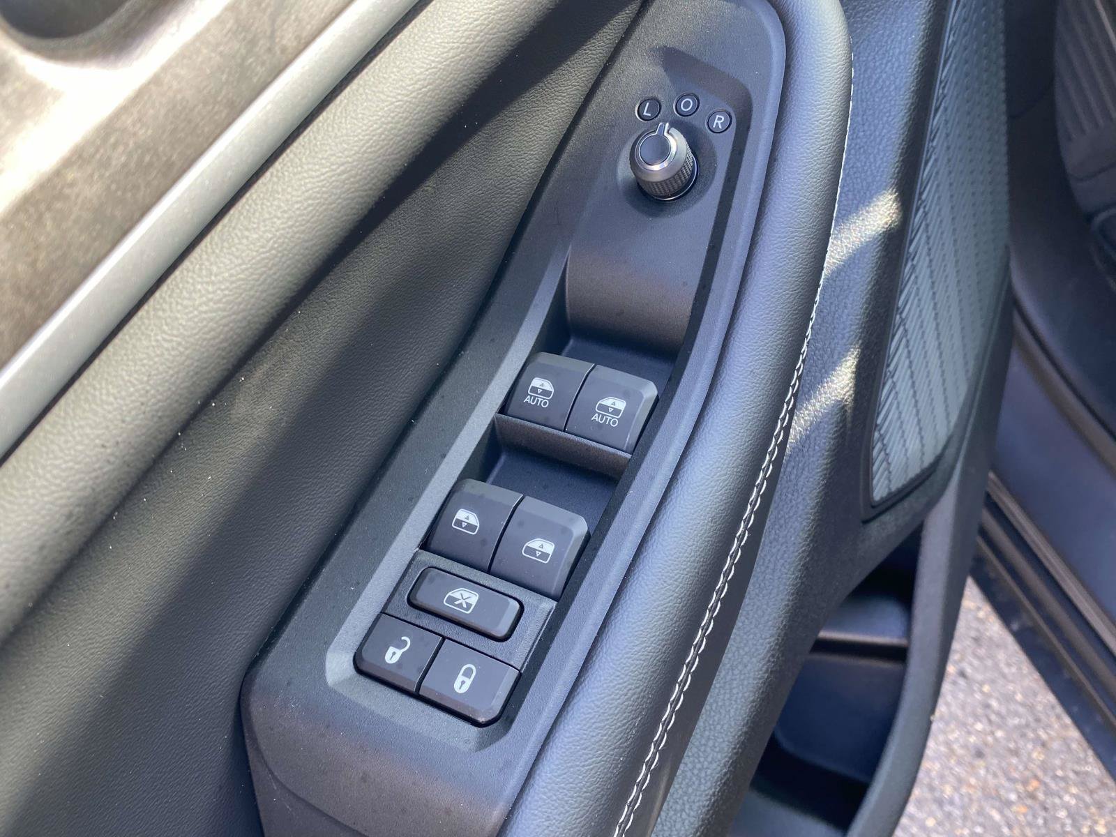 New 2026 Jeep Grand Cherokee Altitude AWD/4WD image 18