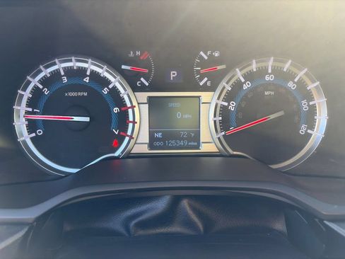 Used 2019 Toyota 4Runner TRD Off-Road Premium AWD/4WD image 20