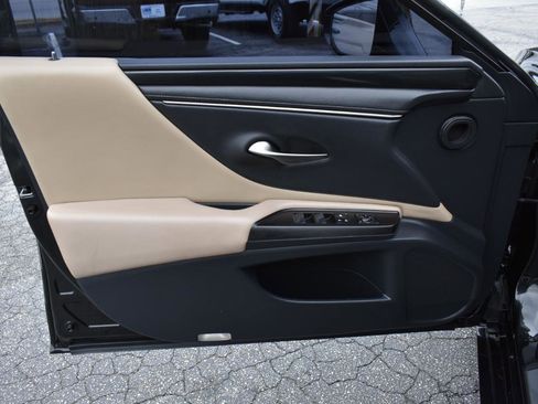 Used 2019 Lexus ES 350 w/ Accessory Package 2 image 36