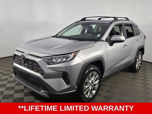Used 2020 Toyota RAV4 Limited image 3