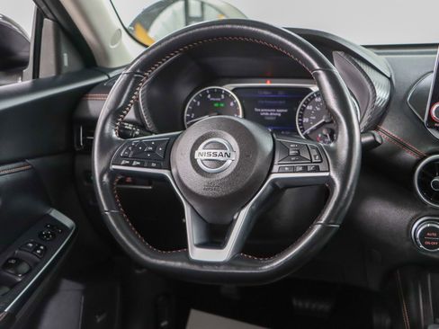 Used 2023 Nissan Sentra SR w/ SR Premium Package FWD image 12