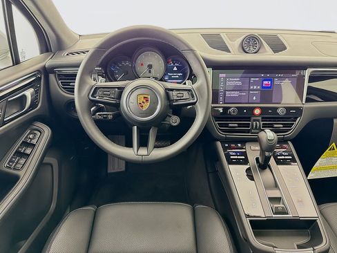 New 2026 Porsche Macan S image 27