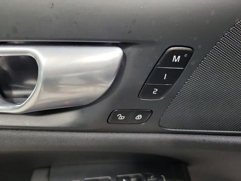 Used 2024 Volvo S60 B5 Core image 28