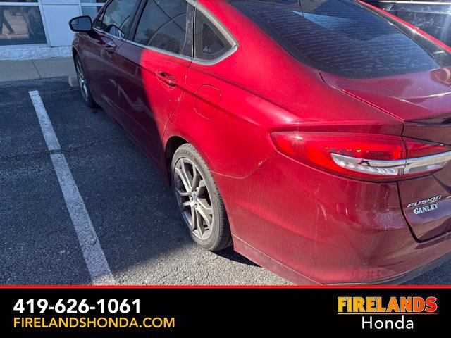Used 2017 Ford Fusion SE w/ Equipment Group 201A FWD image 7