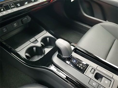 Used 2026 Toyota Prius XLE image 19