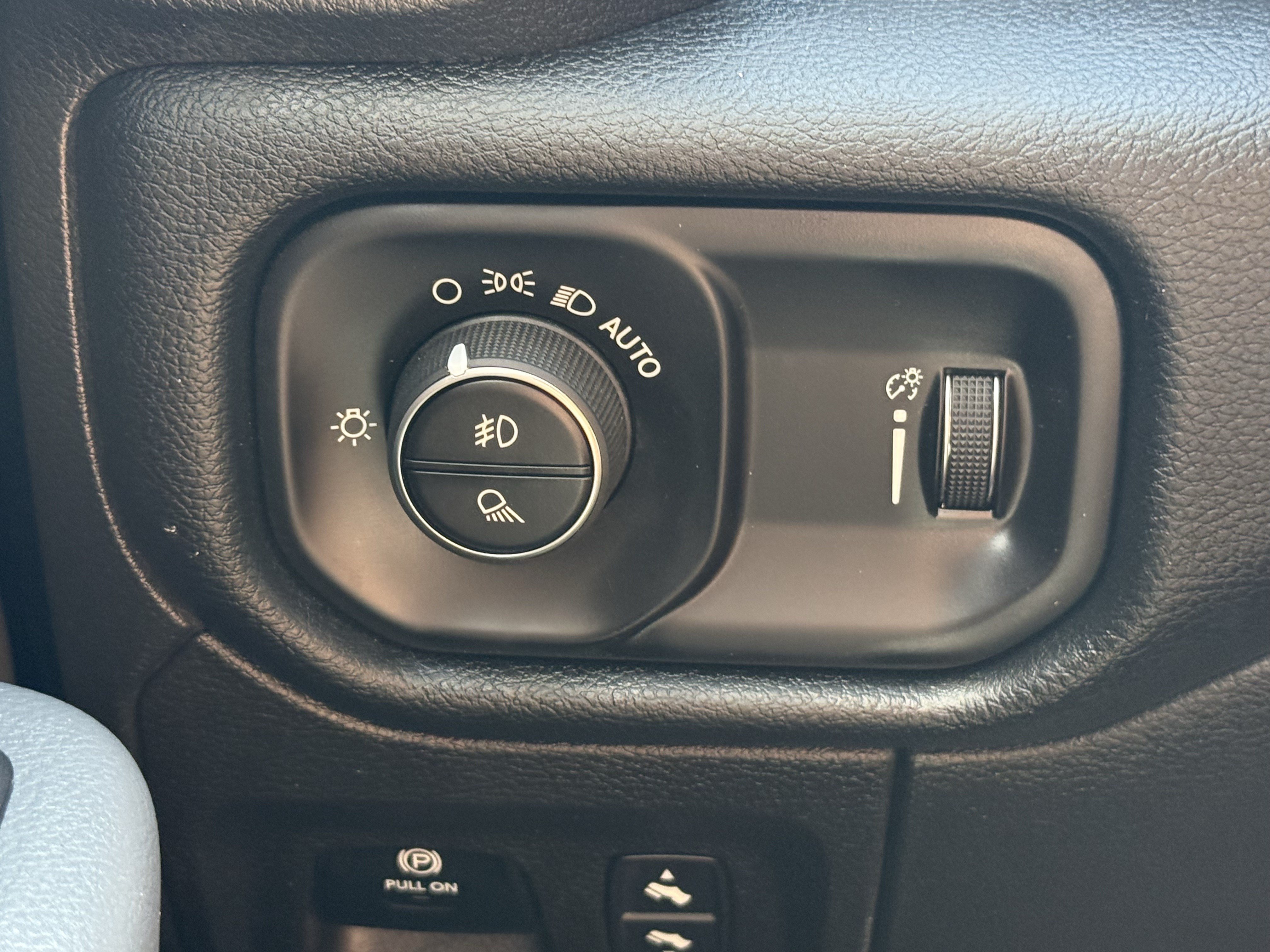 Used 2021 RAM 1500 Lone Star RWD image 24