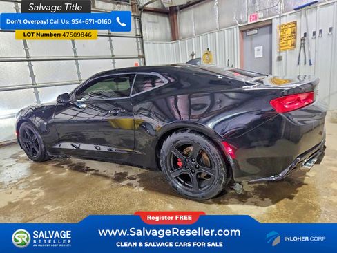 Used 2018 Chevrolet Camaro LS RWD image 3