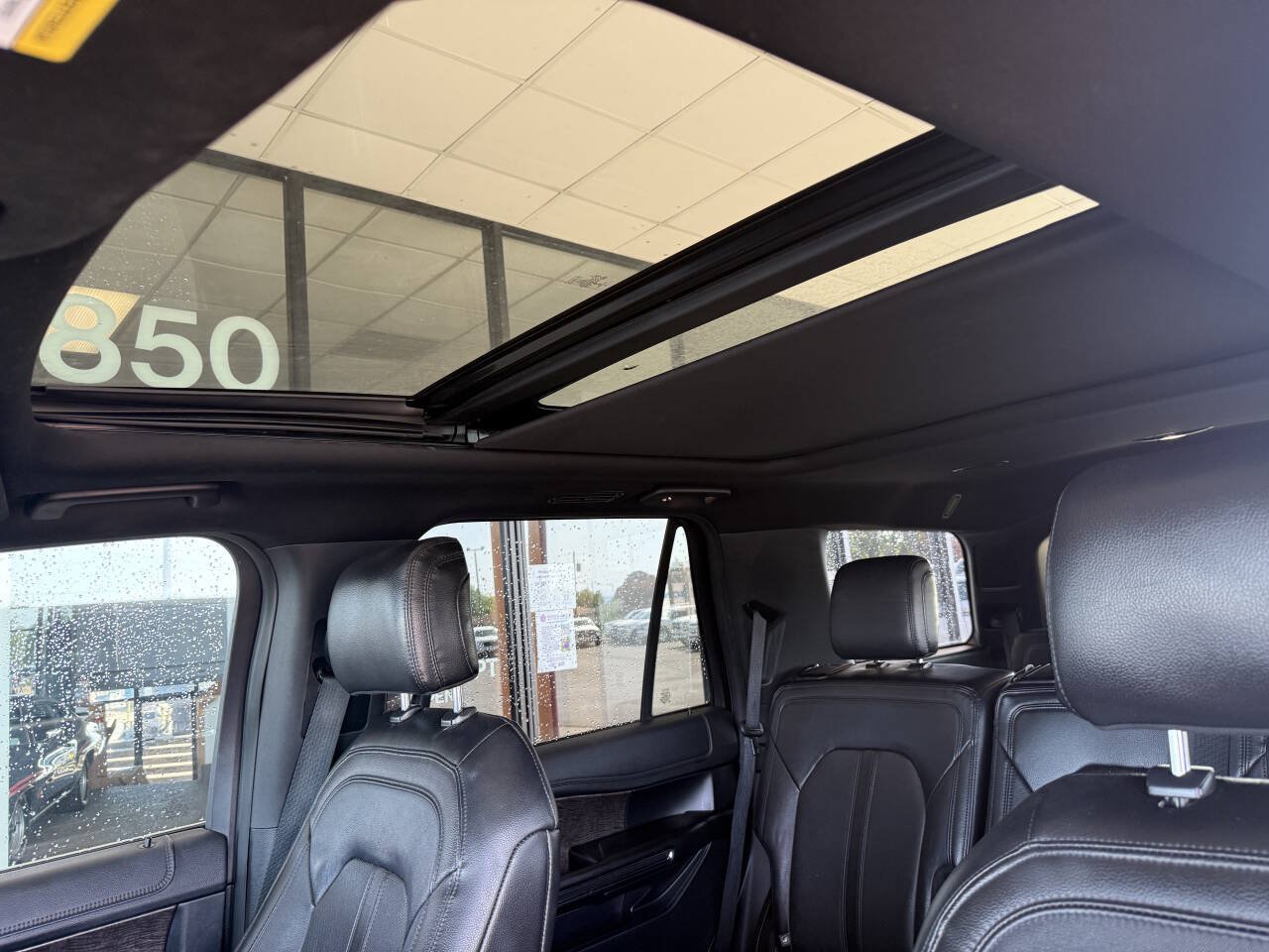 Used 2020 Ford Expedition Limited AWD/4WD image 13