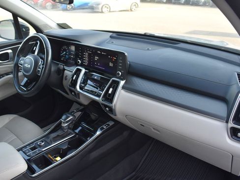 Used 2023 Kia Sorento SX AWD/4WD image 77