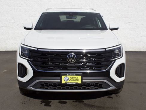 New 2026 Volkswagen Atlas Cross Sport SEL image 2
