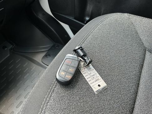 Used 2023 RAM ProMaster 2500 FWD image 33