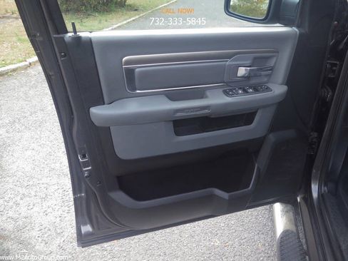 Used 2018 RAM 1500 Big Horn image 29