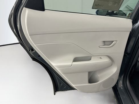 Used 2025 Hyundai Kona SEL AWD/4WD image 27
