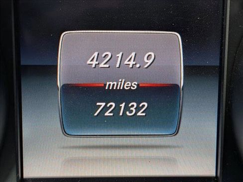 Used 2015 Mercedes-Benz C 300 Sedan image 10