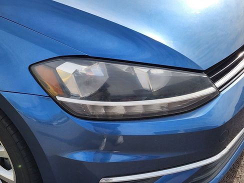 Used 2021 Volkswagen Golf 4-Door image 7