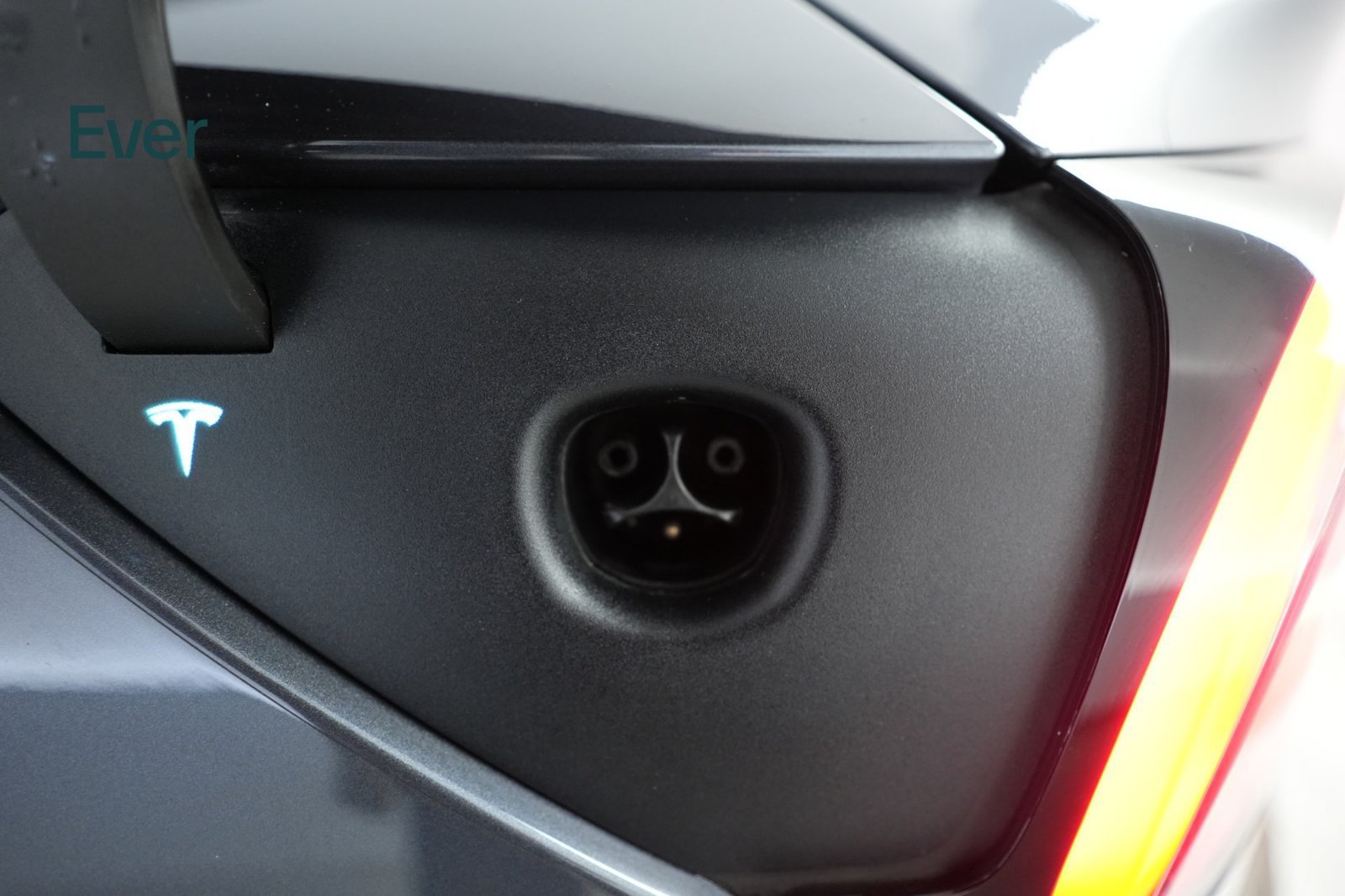 Used 2018 Tesla Model 3 Long Range RWD image 10