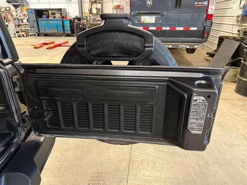 Used 2021 Jeep Wrangler Unlimited Sport w/ Cold Weather Group image 18