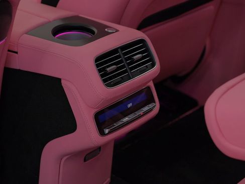 Used 2023 Mercedes-Benz Maybach GLS 600 4MATIC image 36