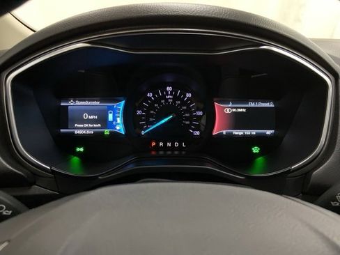 Used 2019 Ford Fusion SE image 50