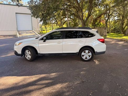 Used 2015 Subaru Outback 2.5i AWD/4WD image 6